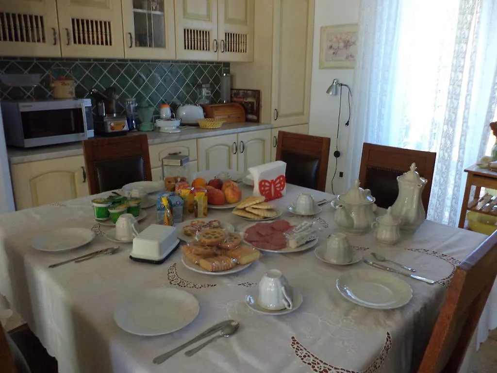Il Tarlo Bed and Breakfast Seneghe Bed & Breakfast