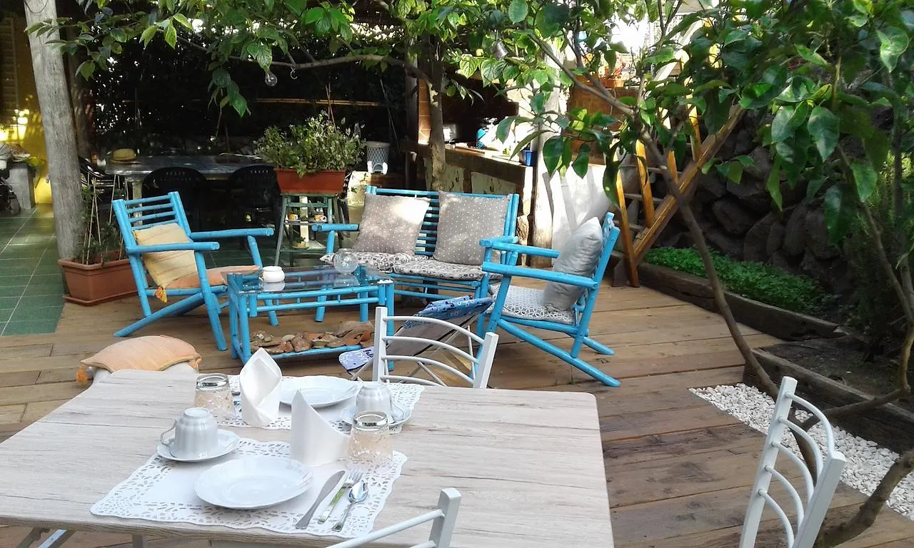 Il Tarlo Bed and Breakfast Seneghe Bed & Breakfast