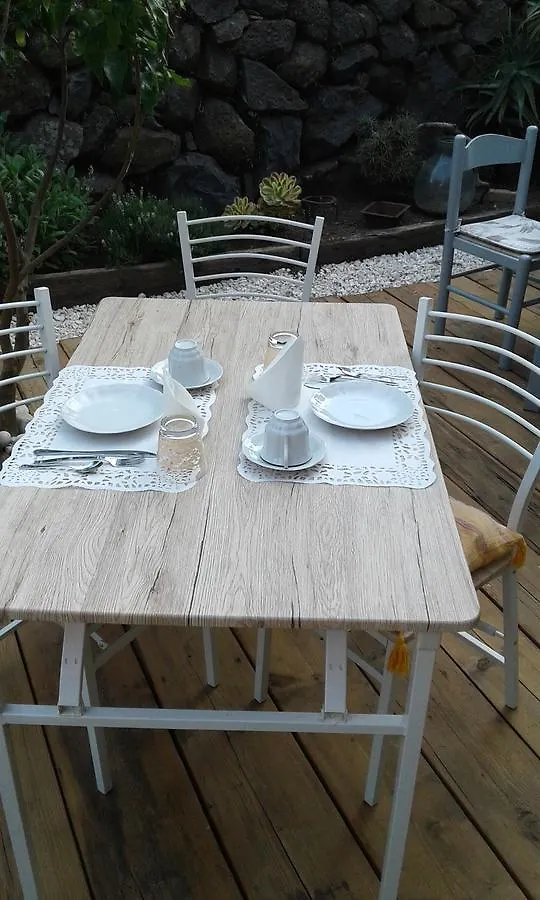 Bed & Breakfast Il Tarlo Bed and Breakfast Seneghe